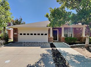 1024 Prairie Heights Dr, Fort Worth, TX 76108