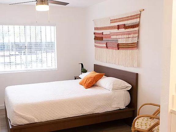 5th image of 863 W San Ysidro Blvd Unit 9