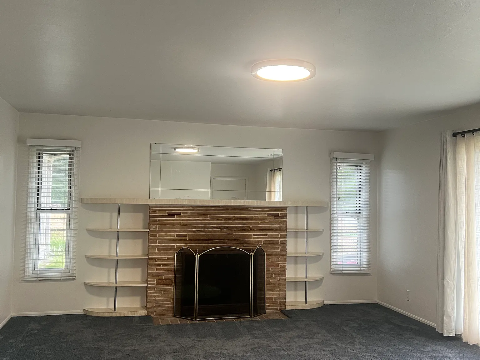 3 bed, 1.5 bath, 1562 sqft, $3,950 — Photo 4