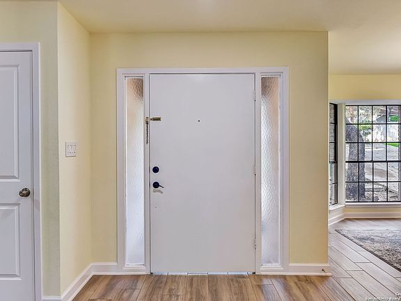 5th image of 3222 SWANDALE DR
