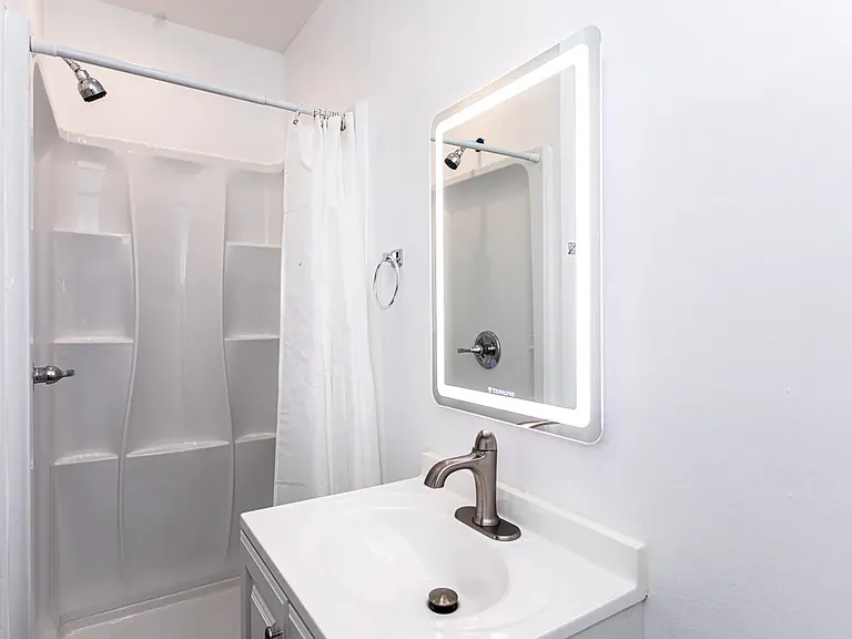 9 3098 1/2 Normandie Ave — Photo 19