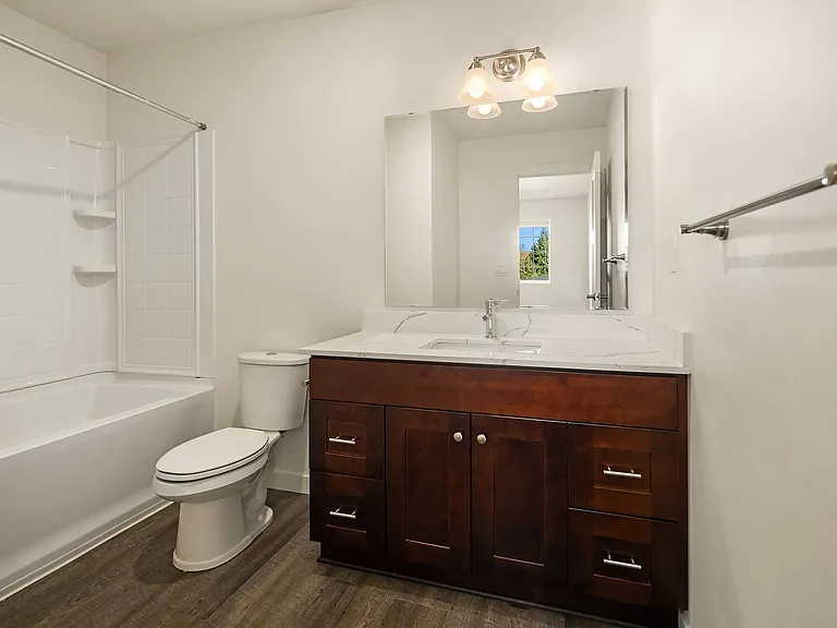 The Lake Apartments — Photo 6
