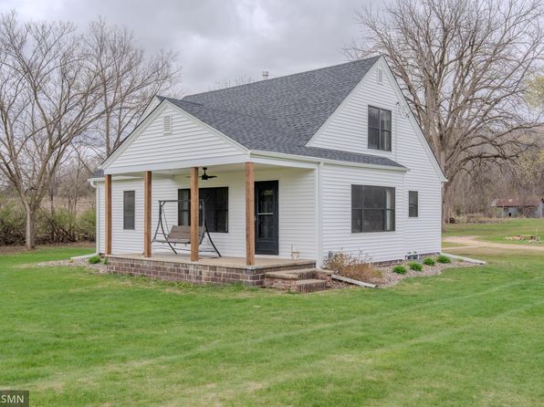 300 Carlson Rd, Cannon Falls, MN 55009