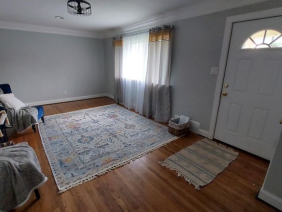 5th image of 1184 Wayne Ave