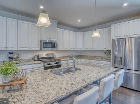 871 Sweet Birch Dr, Middletown, DE 19709