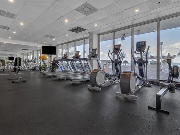 5701 Collins Ave #1714 — Photo 43