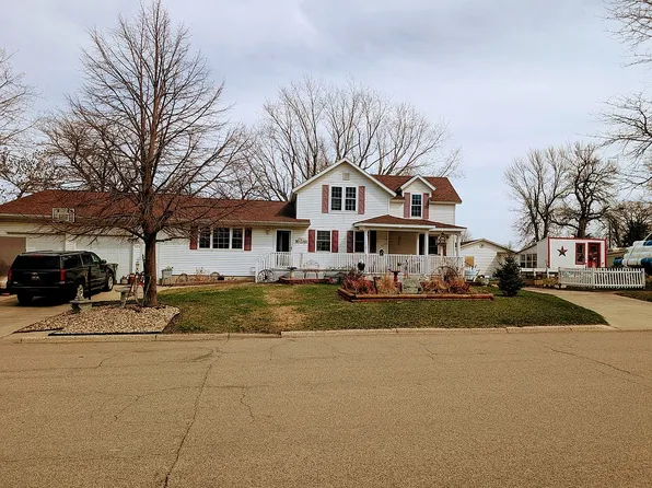 104 Indiana Ave, Adrian, MN 56110