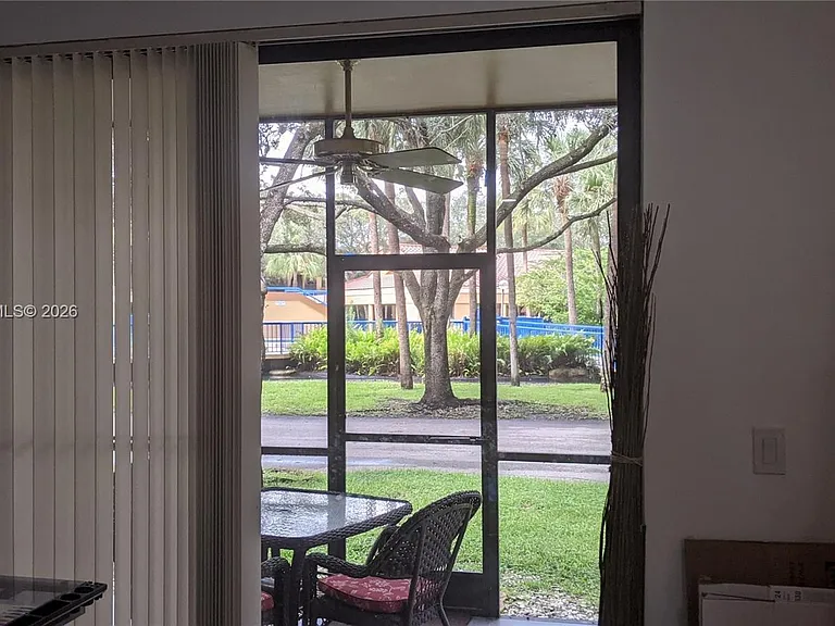 15509 Miami Lakeway N #102 — Photo 31