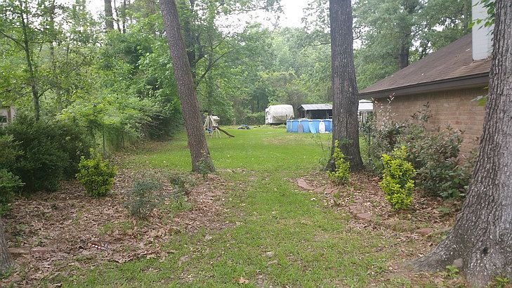 1st image of 16215 Pinewood Dr.