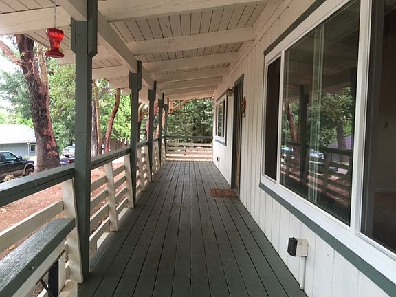 3rd image of 16591 Meadow Vista Dr