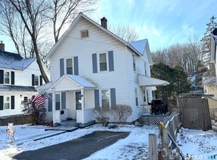 18 Curtice St, Winsted, CT 06098