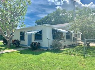 579 Beach Rd, Tavernier, FL 33070