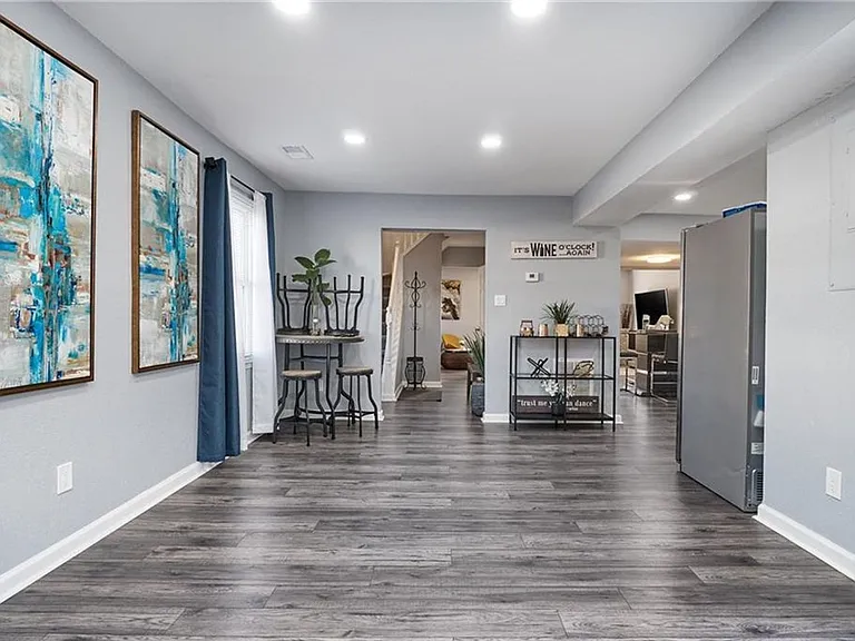 5900 Clear Springs Ct — Photo 11