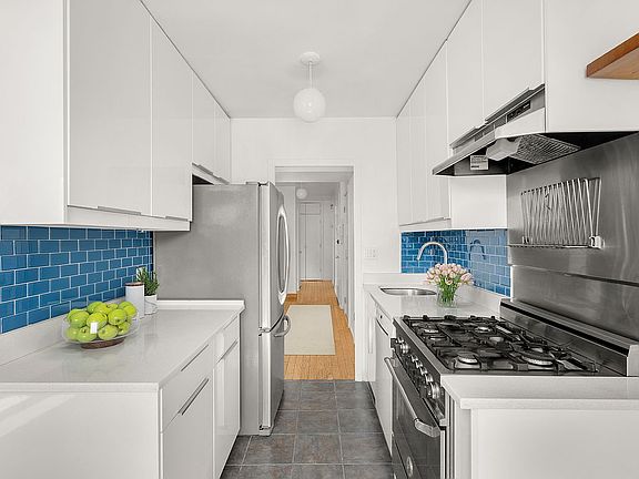 2nd image of 501 W 123rd St APT 18-G