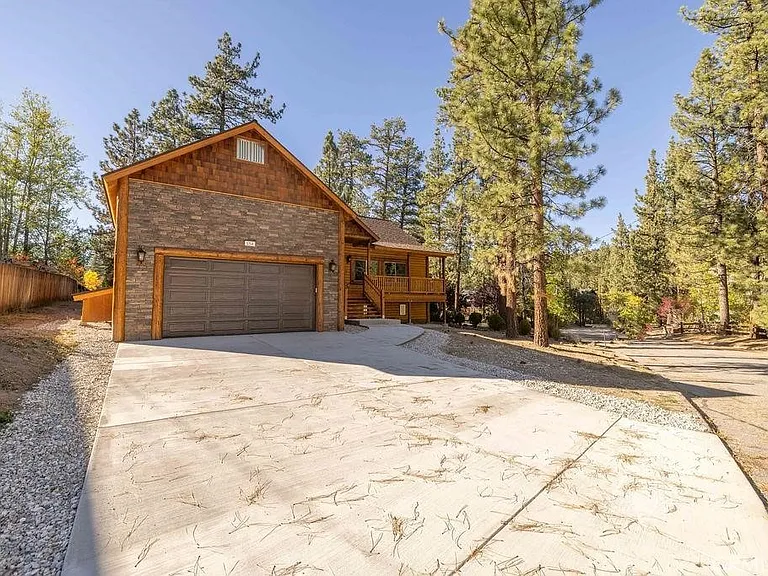 154 Mountain Lake Rd — Photo 3