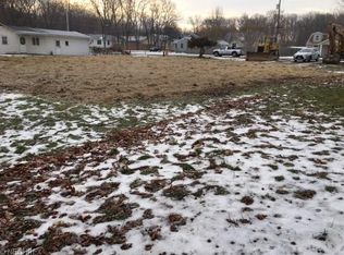 41624 Rosewood St, Elyria, OH 44035