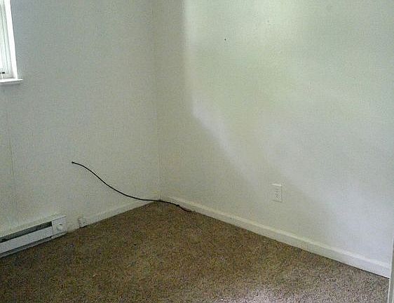 2nd image of 1332 Phillips Dr