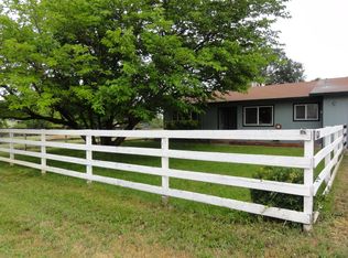 16283 Plantation Ln, Anderson, CA 96007