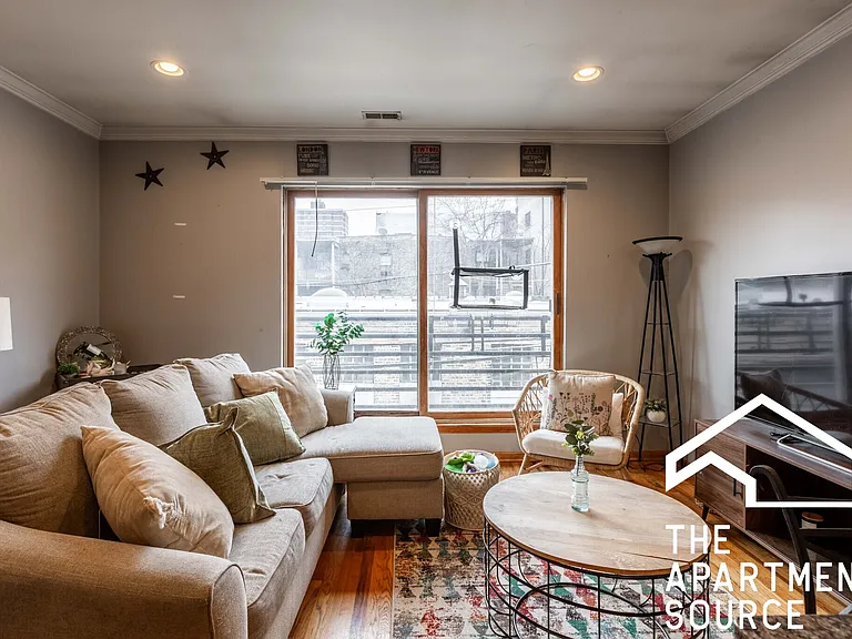 905 W Belmont Ave #3R — Photo 6