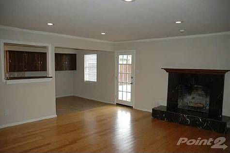 5th image of 1201 La Mesa Dr
