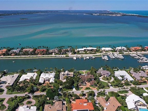 4th image of 6619 SE South Marina Way