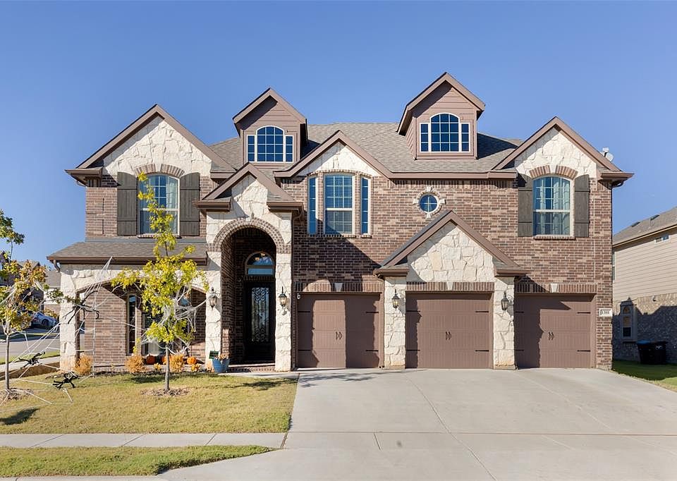 1st image of 1301 Desert Barrel Dr