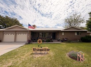 512 Pleasantview Ln, Lakin, KS 67860
