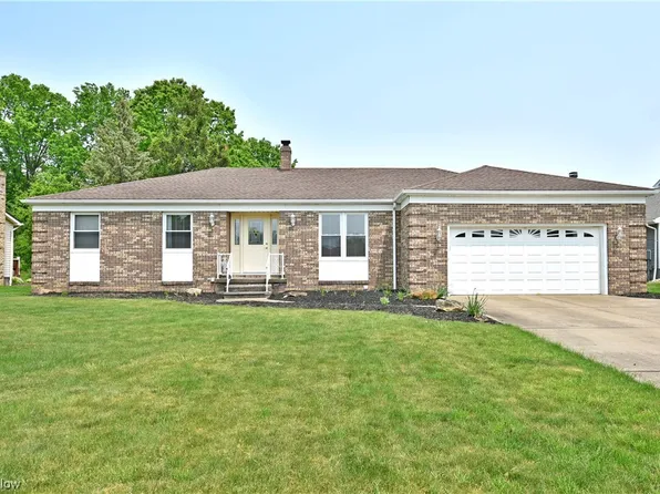 1888 Meadowlark Ln, Niles, OH 44446