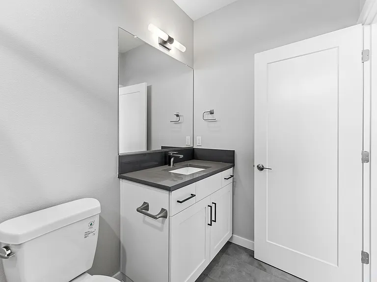 16457 NW Liberty St #1 — Photo 23