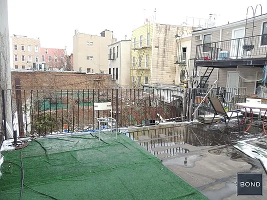 Rented by Bond New York | media 18