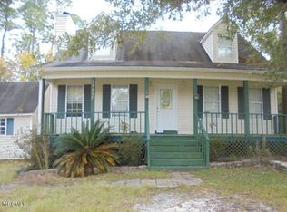 2108 Cockleshell Ln, Gautier, MS 39553