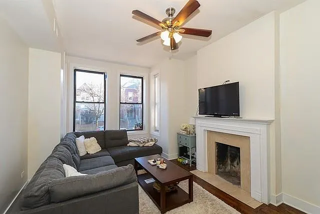 3032 N Kenmore Ave #1F — Photo 4