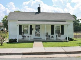 111 Carrington St, South Boston, VA 24592