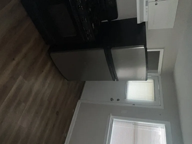 2913 N Avalon Pl — Photo 4
