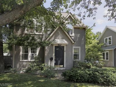 744 Fairview Ave, Kalamazoo, MI, 49008