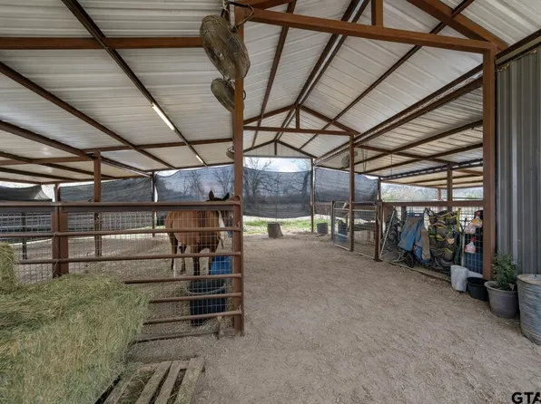 743 Vz County Road 4222, Athens, TX 75752