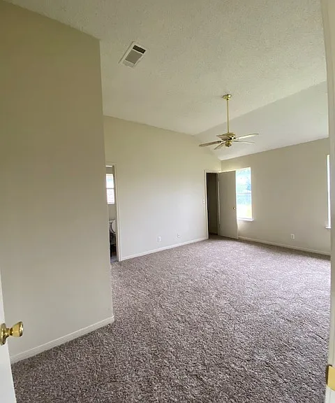 2106 Ruger Dr — Photo 4