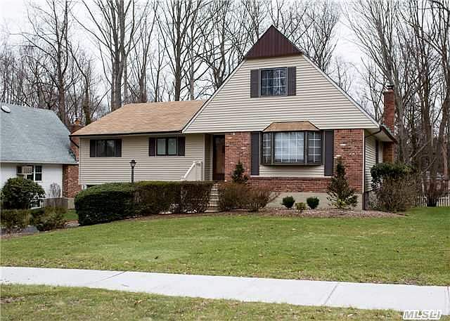 1st image of 75 Boxwood Dr