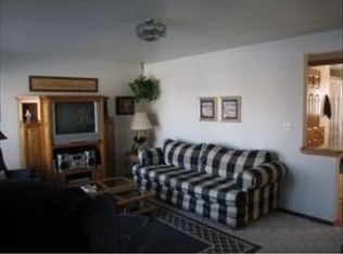 1190 Robin St, De Pere, WI 54115