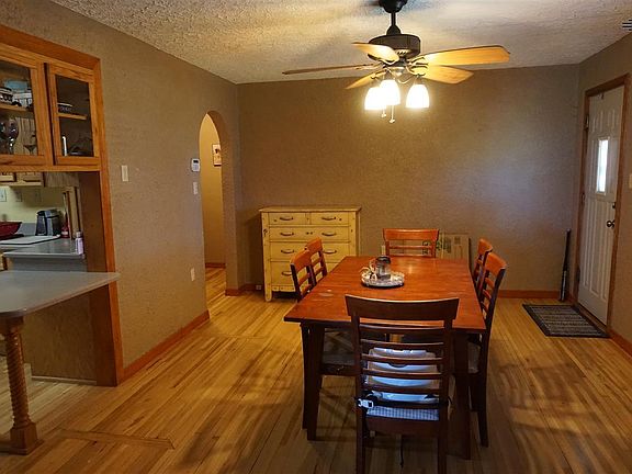 4th image of 2312 Carolina Ct