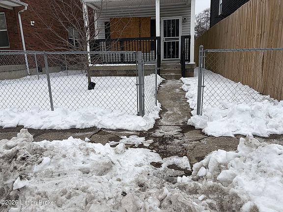 3rd image of 402 S 26th St