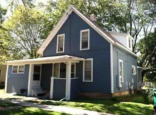 135 Harrison St, Dekalb, IL 60115