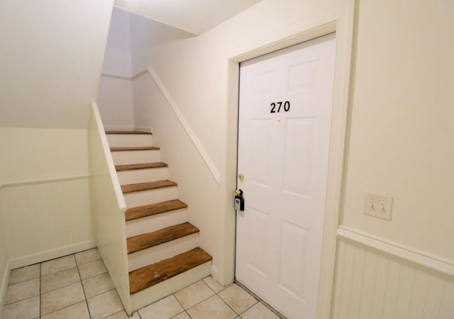 270 West Bruce Street - OM/OT — Photo 4