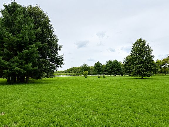 6th image of 19435 W Manteno Rd #16