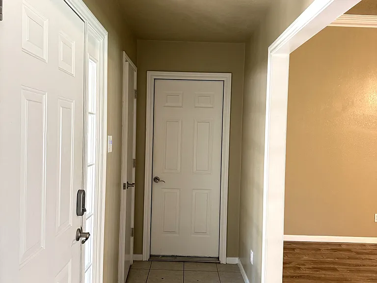 1505 Richland Ct N — Photo 10