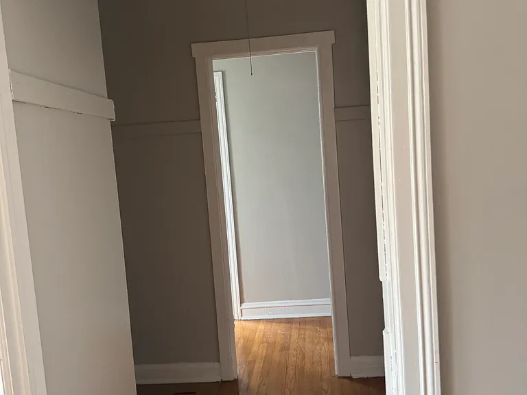 2559 Flossmoor Rd #207 — Photo 7
