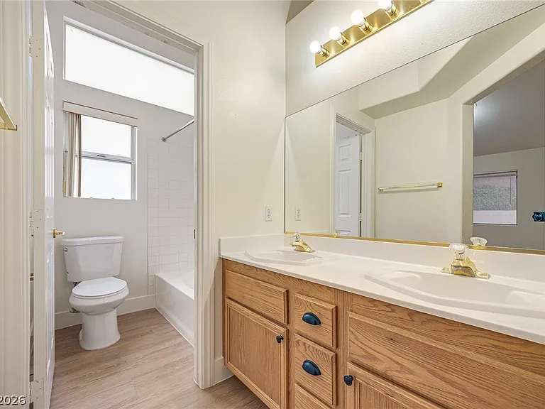 9829 Panorama Cliff Dr — Photo 13