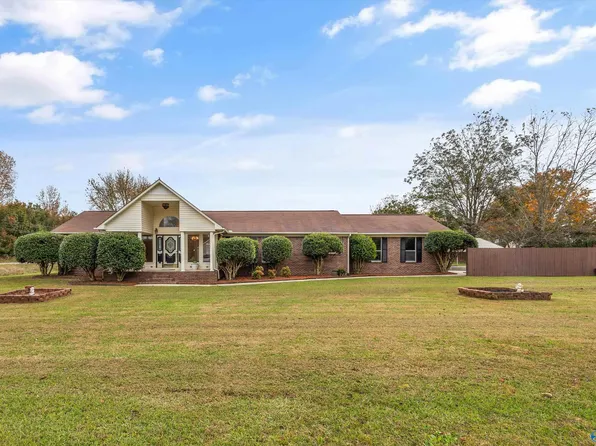 15974 Sanderson Ln, Athens, AL 35613