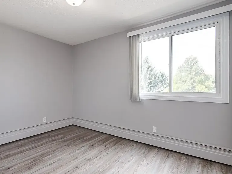 64 Corbitt Way SE — Photo 16