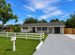 3813 San Luis Dr, Sarasota, FL 34235